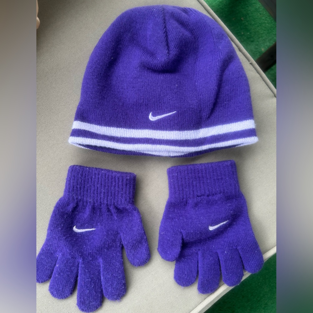 Youth size, purple, Nike, winter gloves, and hat.